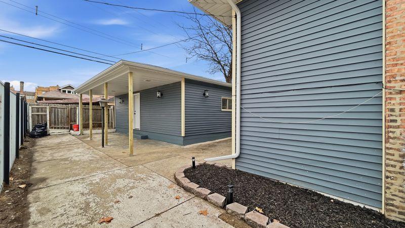 7724 S Chappel Avenue, Chicago, IL 60649