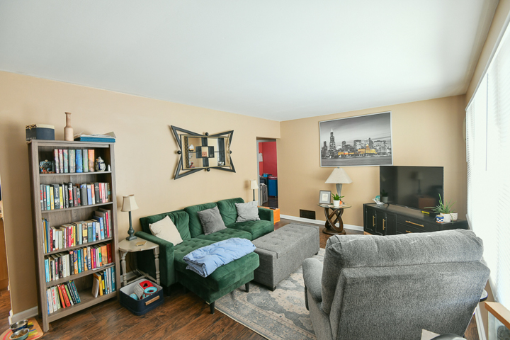 1612 Ferry Street, Waukegan, IL 60087