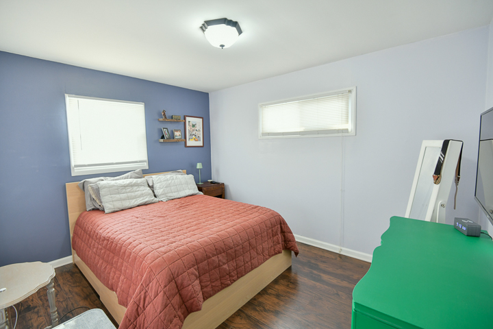 1612 Ferry Street, Waukegan, IL 60087