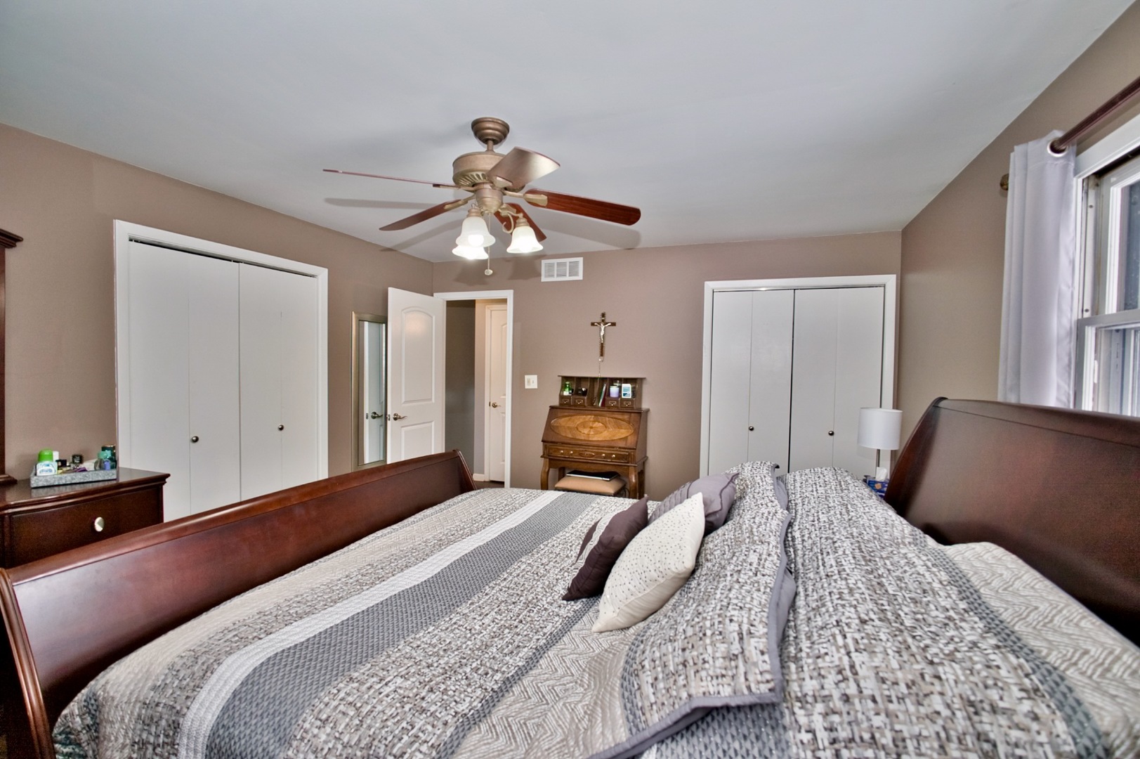 28W587 Leverenz Road, Naperville, IL 60564