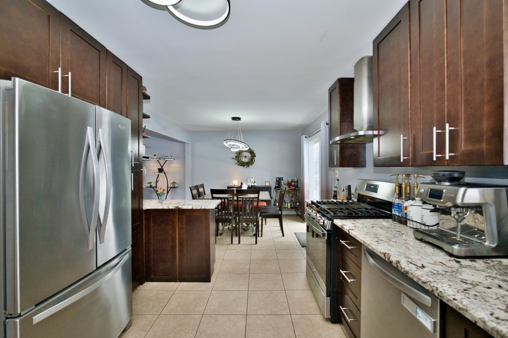 28W587 Leverenz Road, Naperville, IL 60564