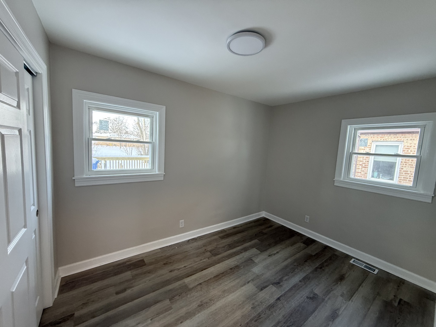 408 E End Avenue, Hillside, IL 60162