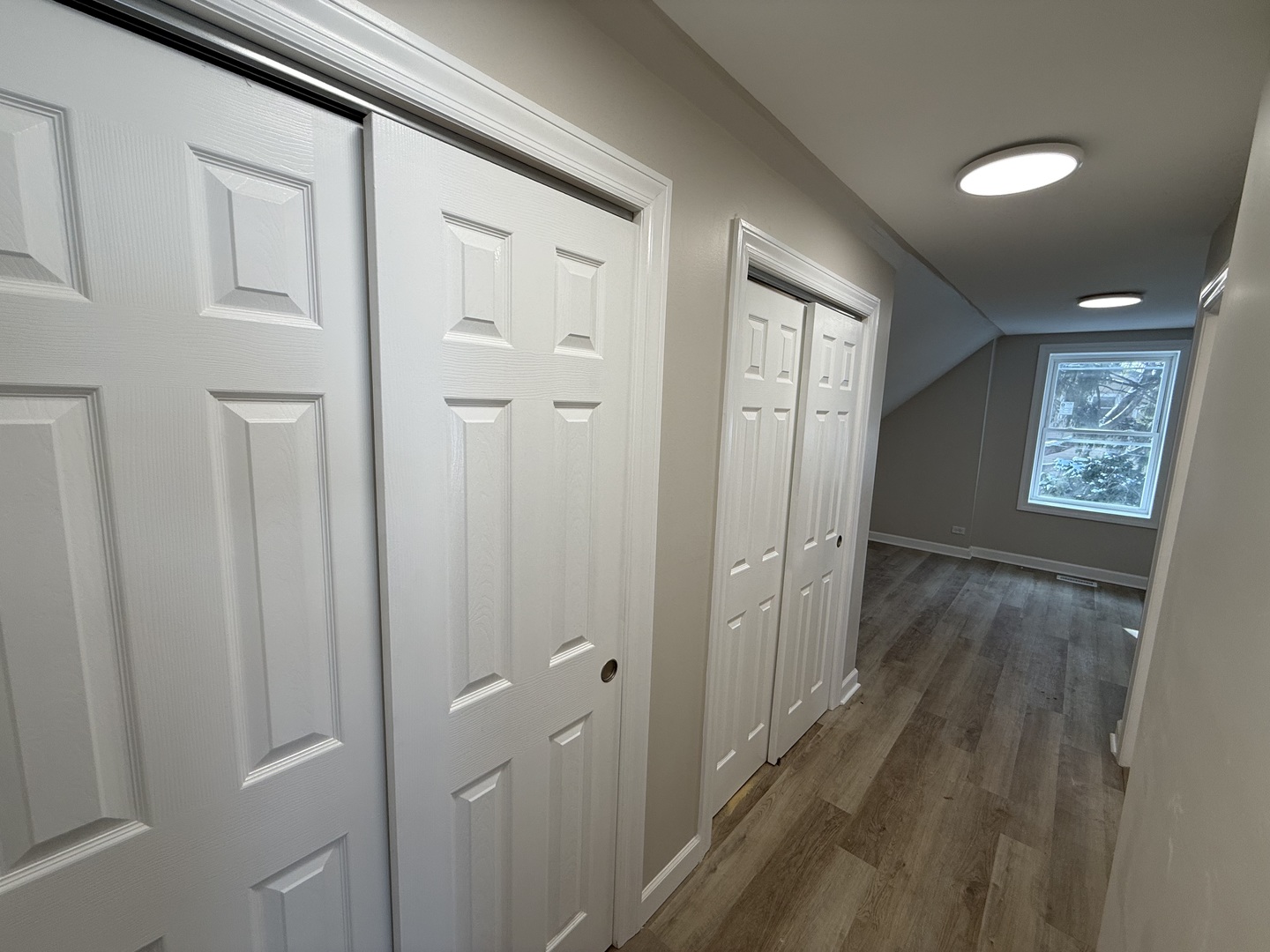 408 E End Avenue, Hillside, IL 60162