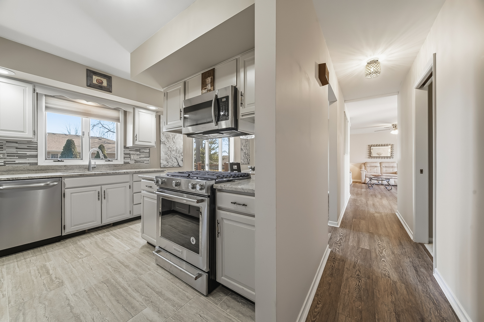 18317 Harper Street, Lansing, IL 60438