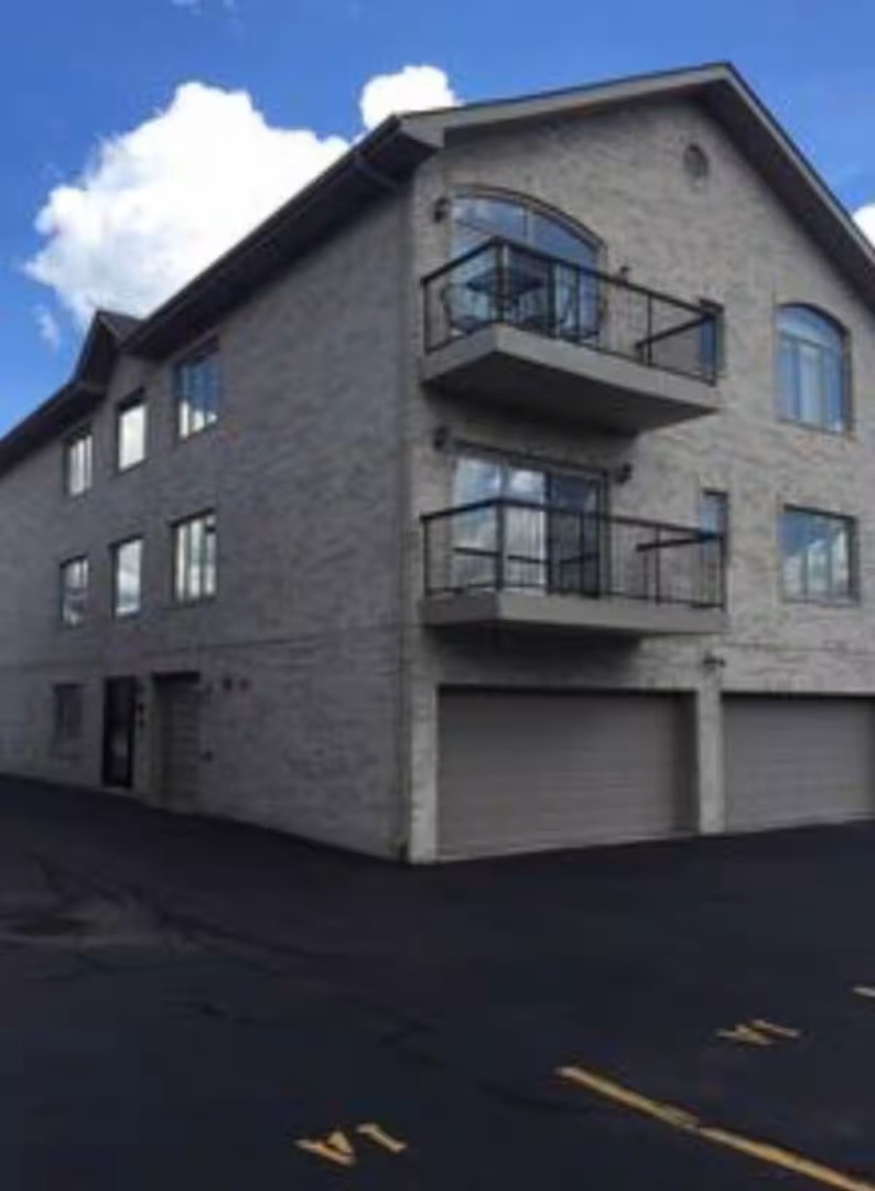 10624 S CENTRAL Avenue #2B, Chicago Ridge, IL 60415