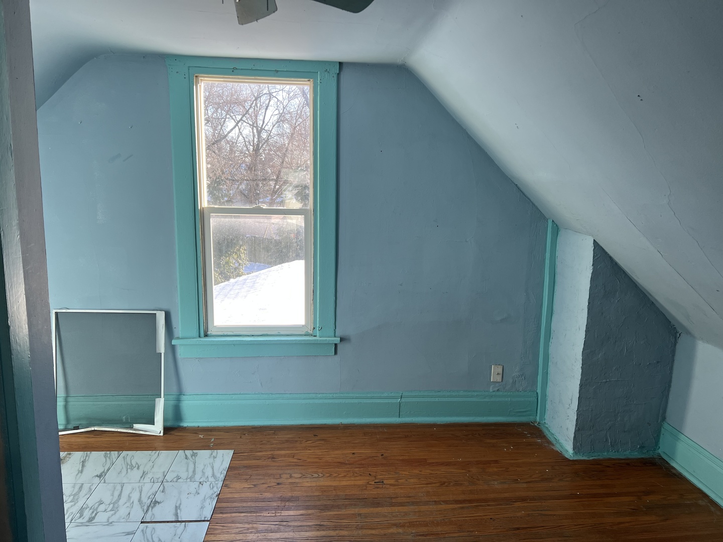 1214 W Brons Avenue, Peoria, IL 61604