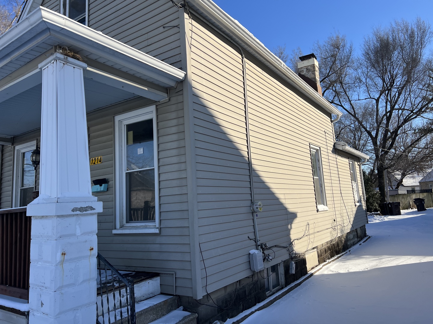 1214 W Brons Avenue, Peoria, IL 61604