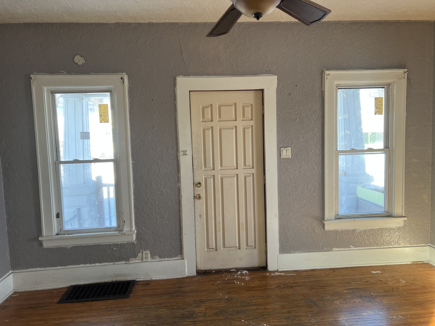 1214 W Brons Avenue, Peoria, IL 61604