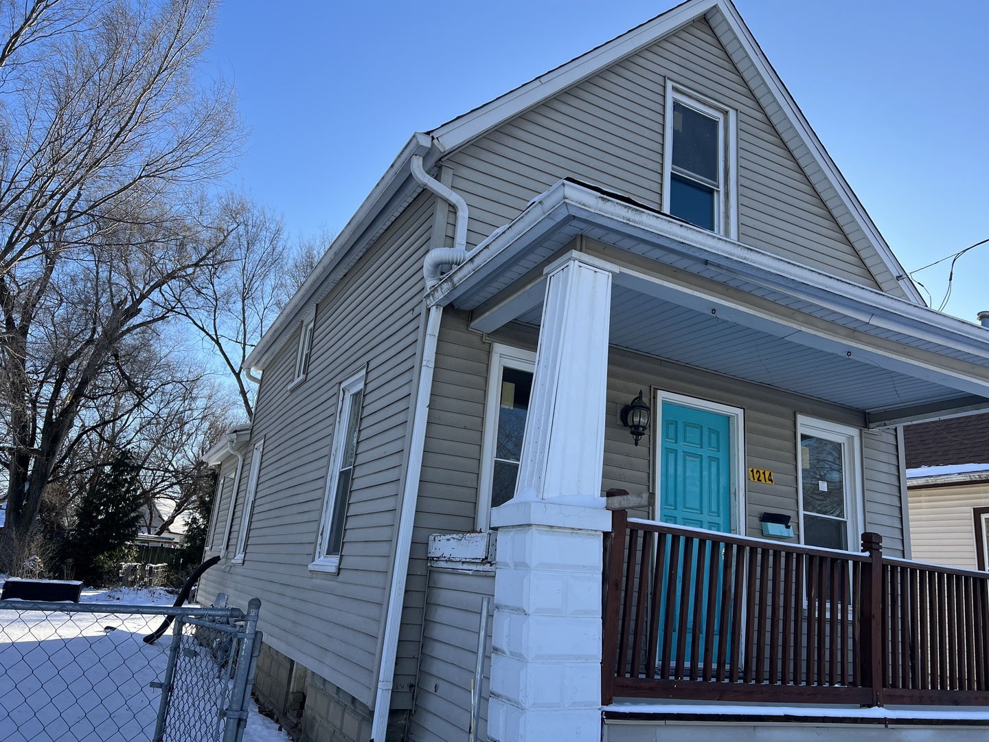 1214 W Brons Avenue, Peoria, IL 61604