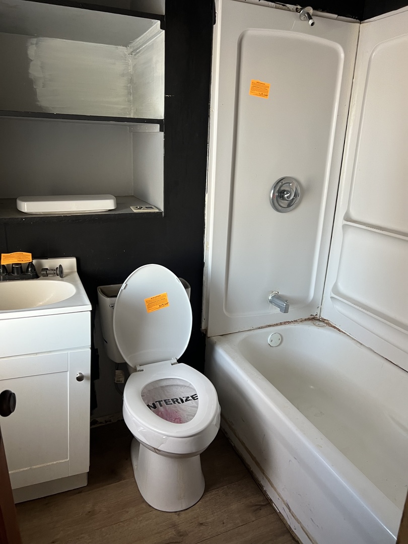 1214 W Brons Avenue, Peoria, IL 61604