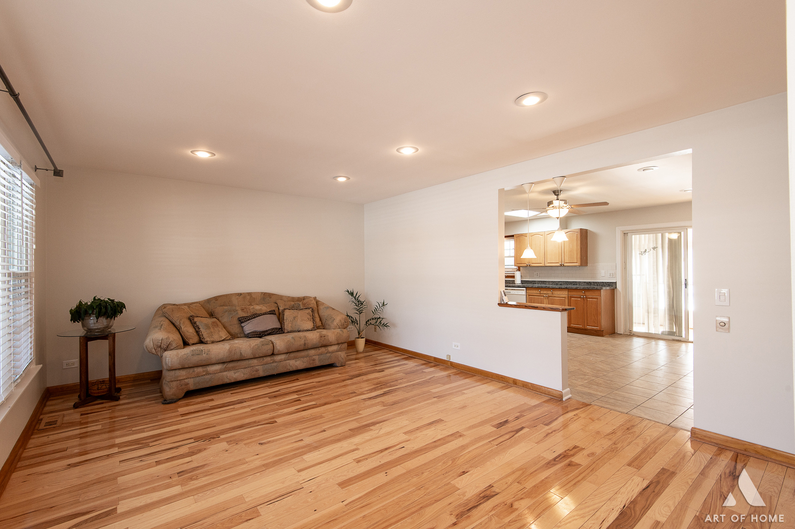 621 Clearmont Drive, Elk Grove Village, IL 60007