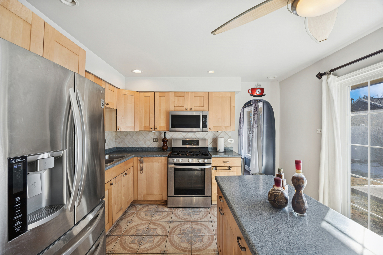 803 E 193rd Street, Glenwood, IL 60425