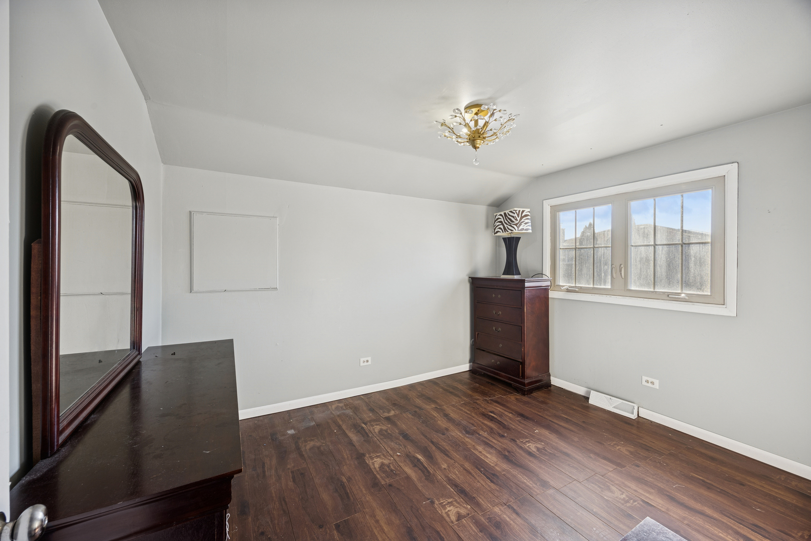 803 E 193rd Street, Glenwood, IL 60425