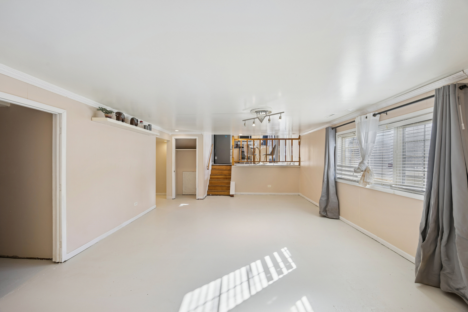 803 E 193rd Street, Glenwood, IL 60425