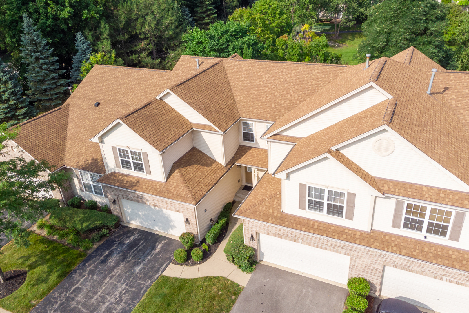 880 Countryfield Lane, Elgin, IL 60120