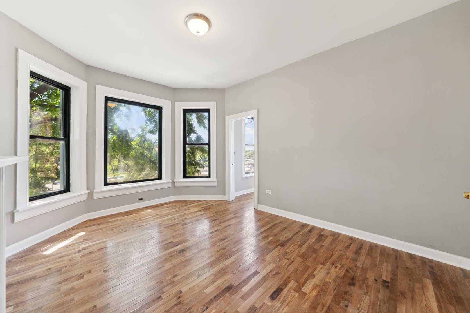 3322-3320 W Congress Parkway, Chicago, IL 60624