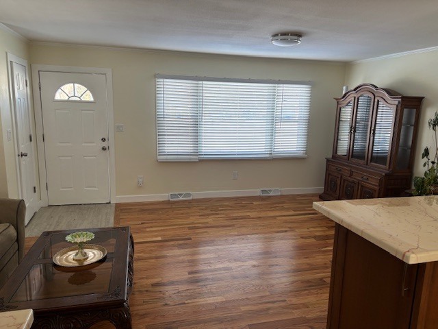 2001 Burr Oak Lane, Lindenhurst, IL 60046