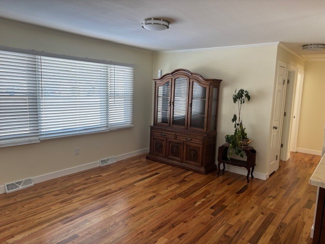 2001 Burr Oak Lane, Lindenhurst, IL 60046