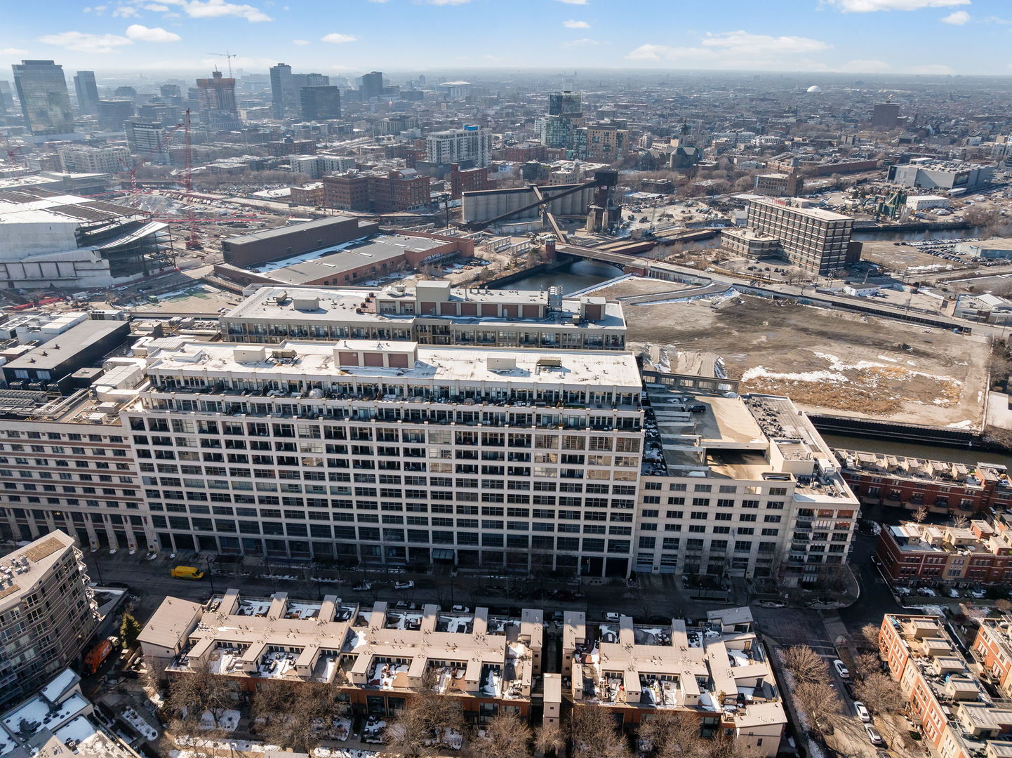 900 N Kingsbury Street #1071, Chicago, IL 60610