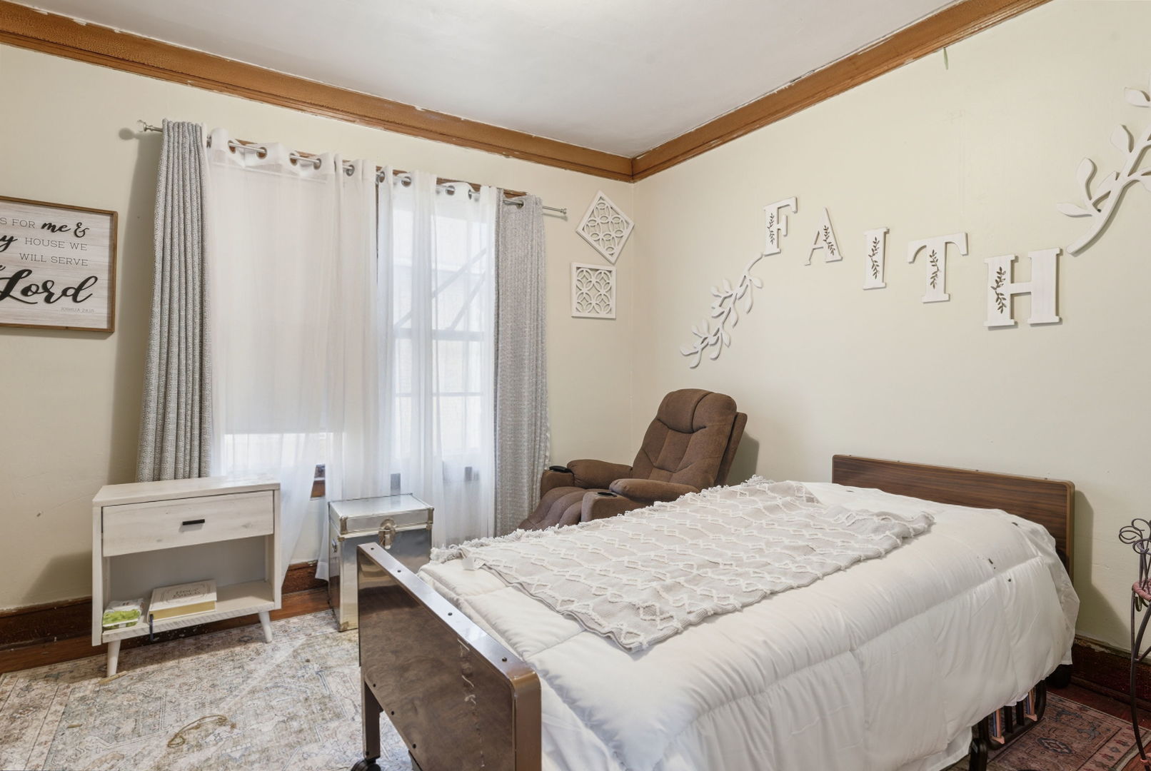 217 W 106th Street, Chicago, IL 60628