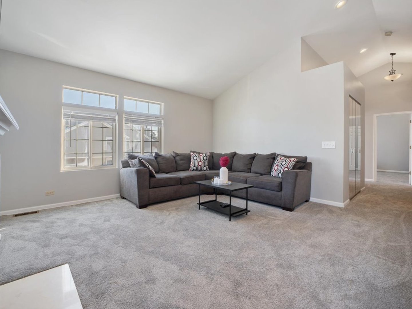 304 Nautical Way #D, Elgin, IL 60123