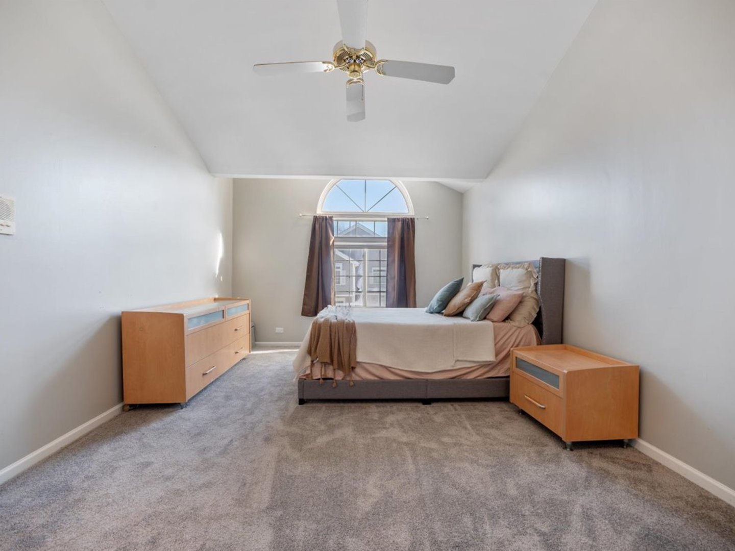 304 Nautical Way #D, Elgin, IL 60123