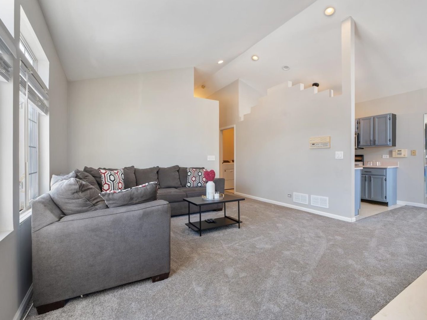 304 Nautical Way #D, Elgin, IL 60123