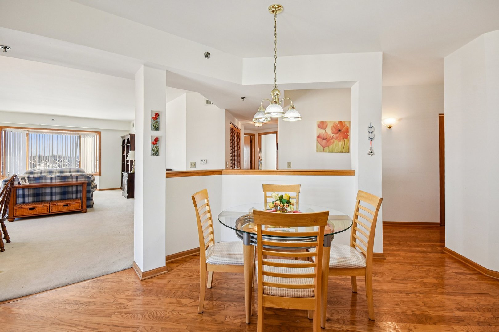 10720 S Washington Street #406, Oak Lawn, IL 60453