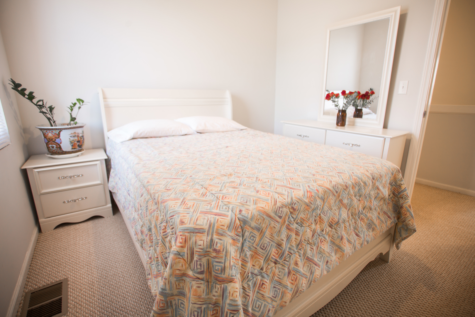 10435 S CORLISS Avenue, Chicago, IL 60628