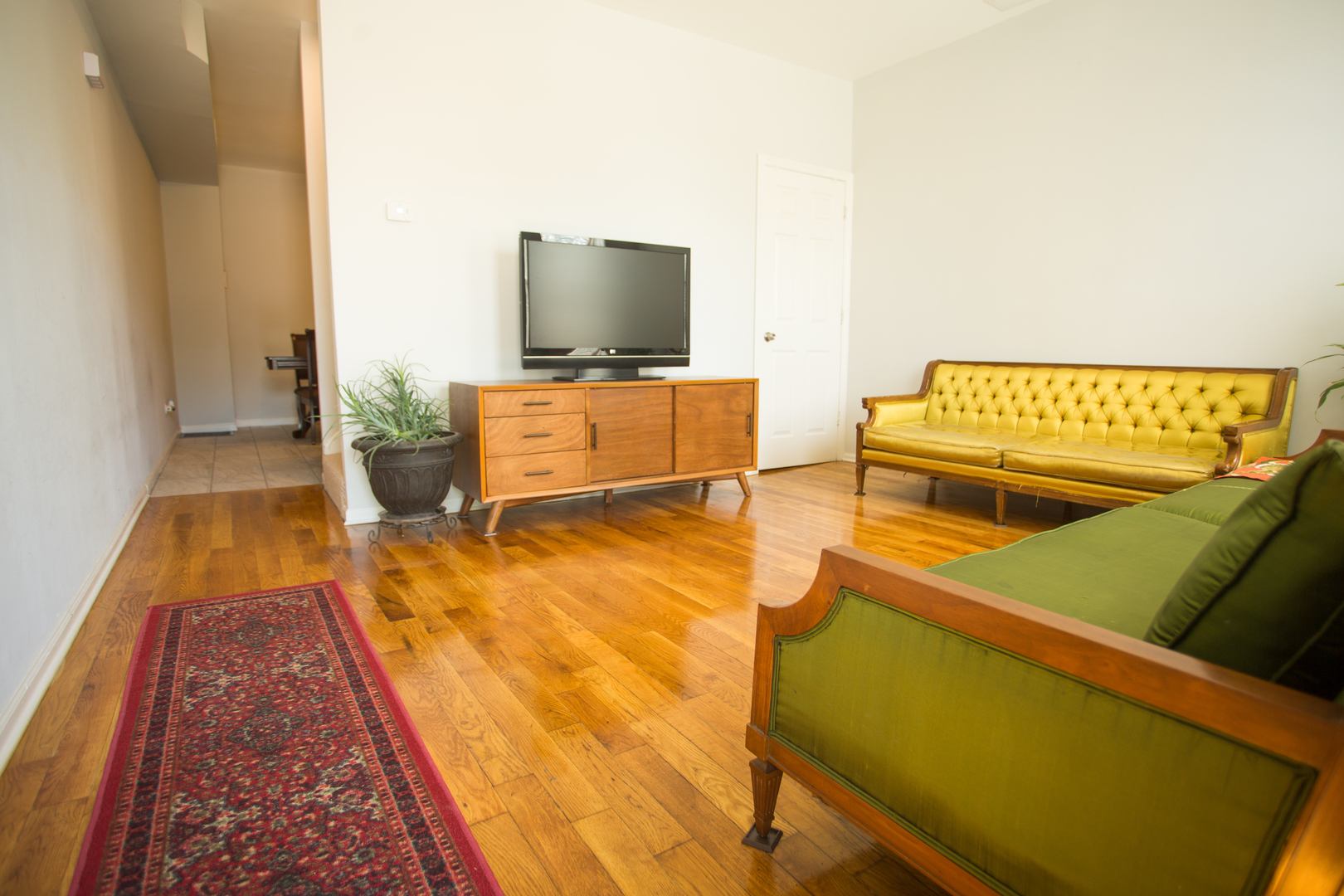 10435 S CORLISS Avenue, Chicago, IL 60628