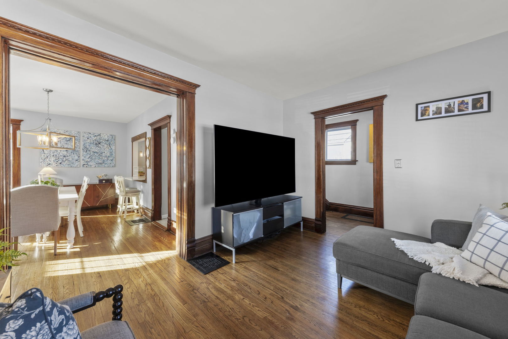 130 N Ellis Avenue, Wheaton, IL 60187