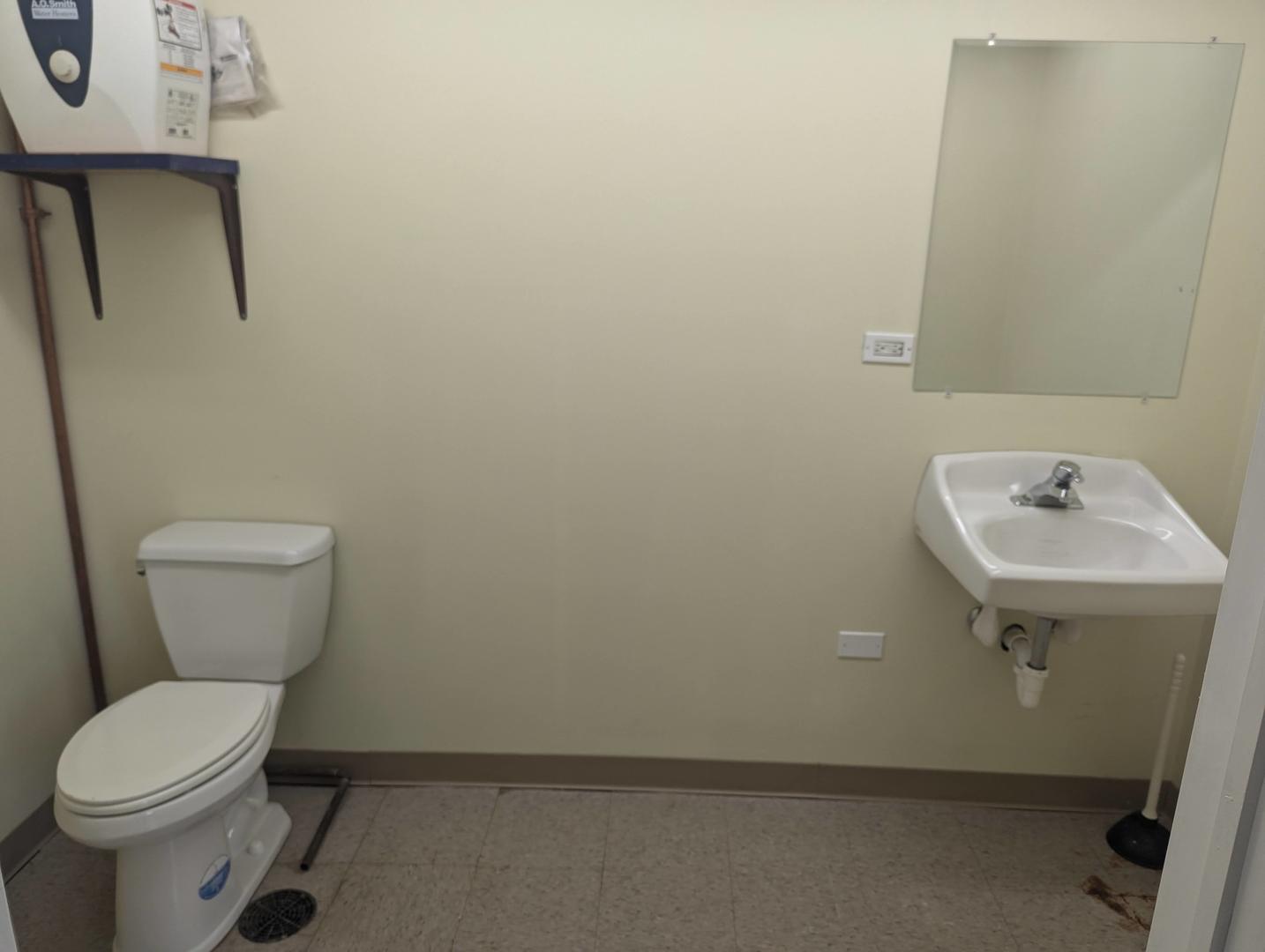 225 N NORTHWEST Highway, Palatine, IL 60067