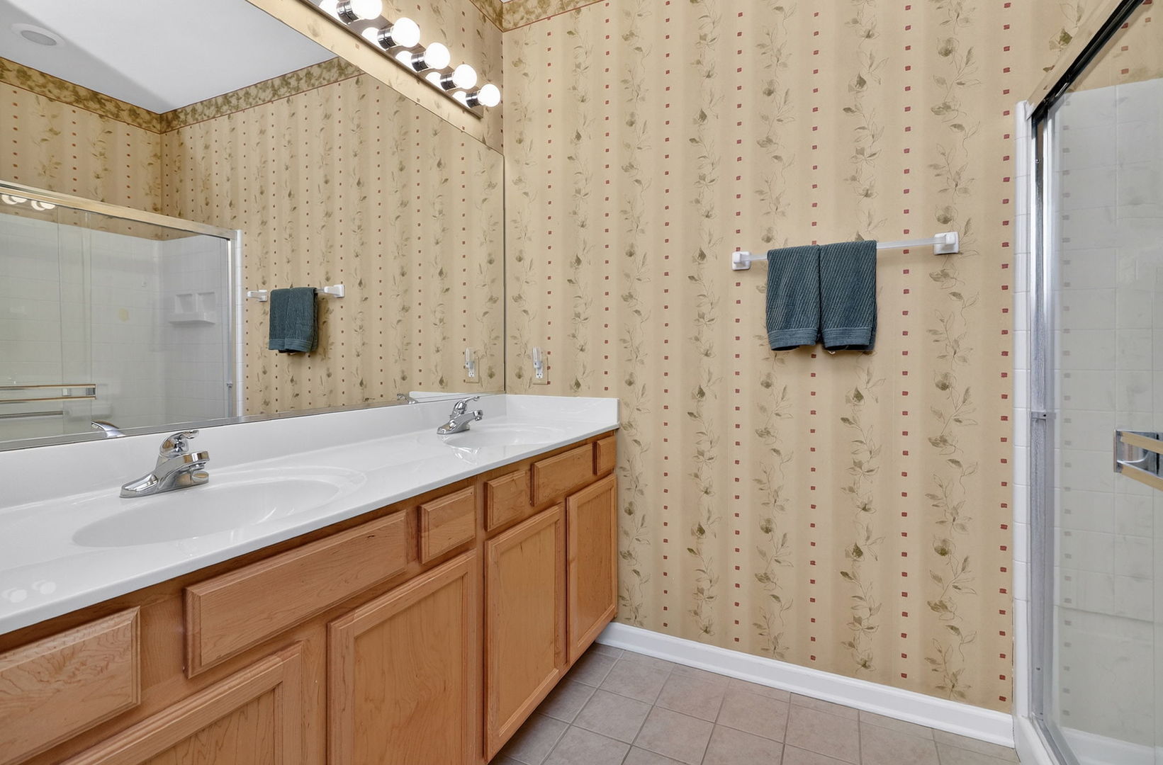 1592 W Ludington Circle, Romeoville, IL 60446