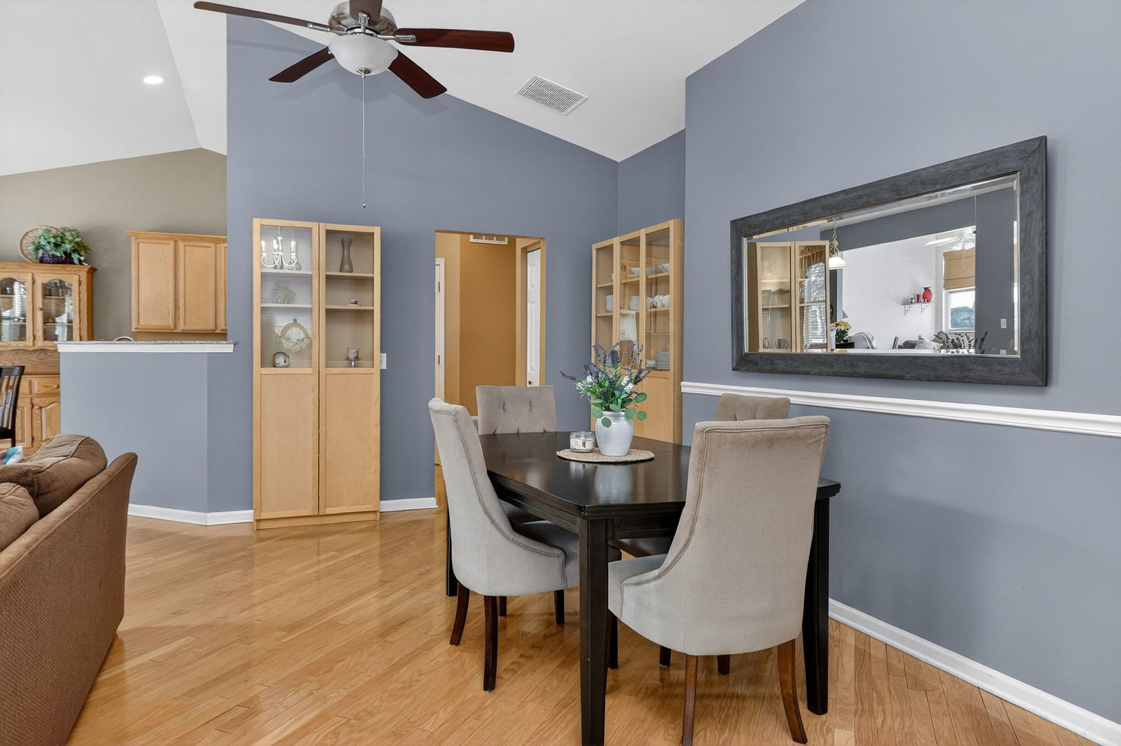 1592 W Ludington Circle, Romeoville, IL 60446