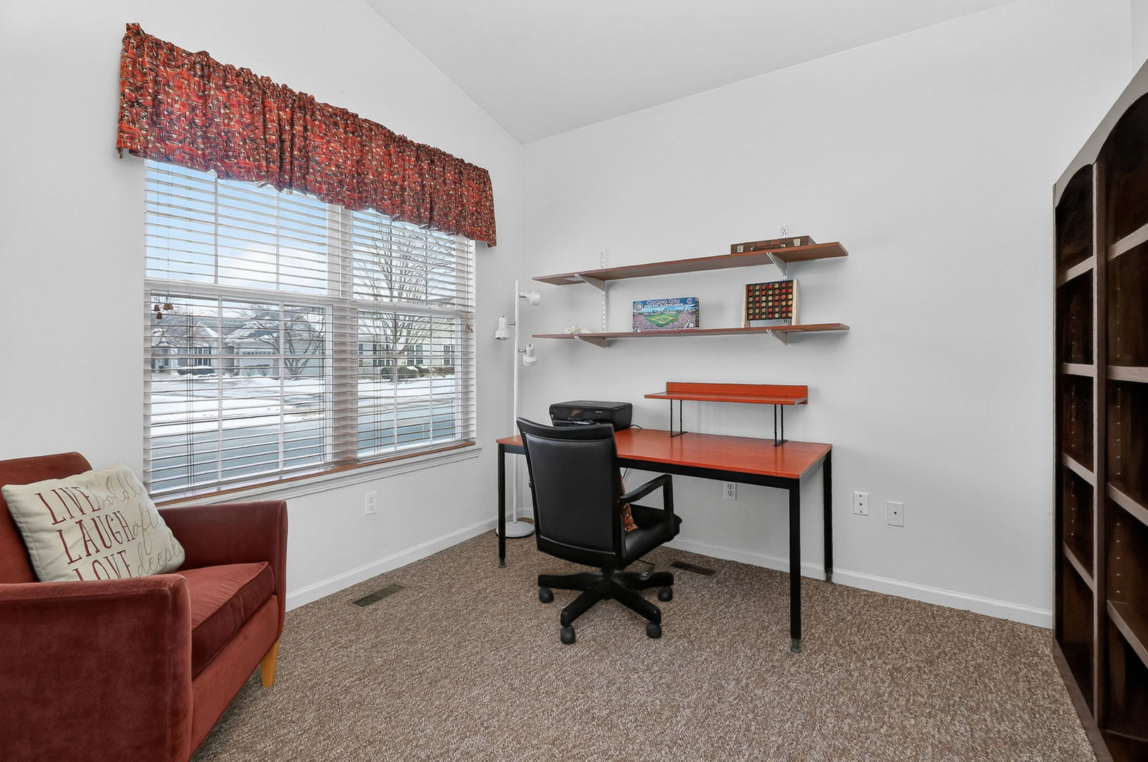 1592 W Ludington Circle, Romeoville, IL 60446