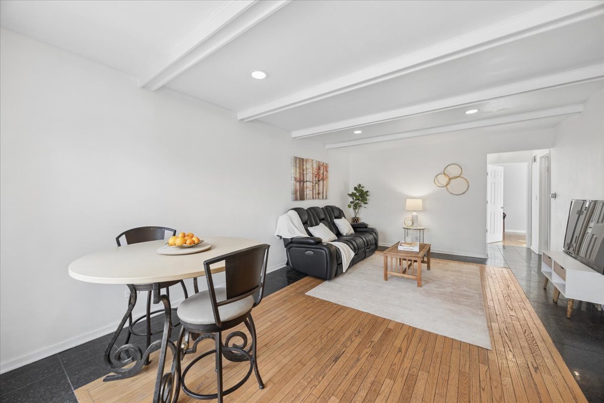 17W761 14TH Street, Villa Park, IL 60181