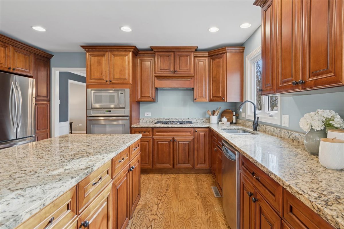 2243 Aster Court, Naperville, IL 60565