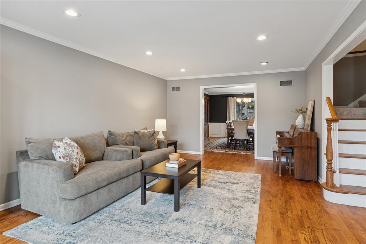 2243 Aster Court, Naperville, IL 60565