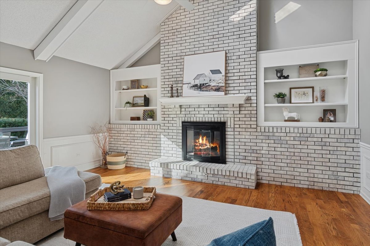 2243 Aster Court, Naperville, IL 60565