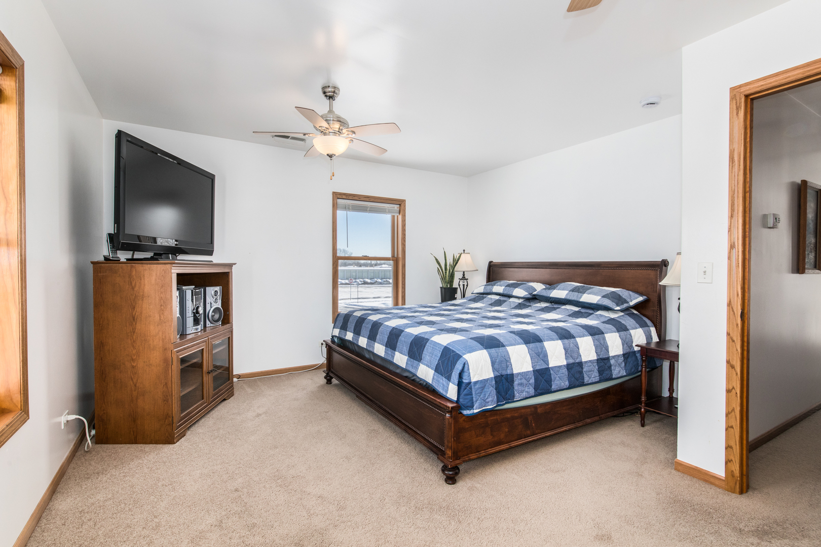 8300 N Harlem Avenue, Niles, IL 60714