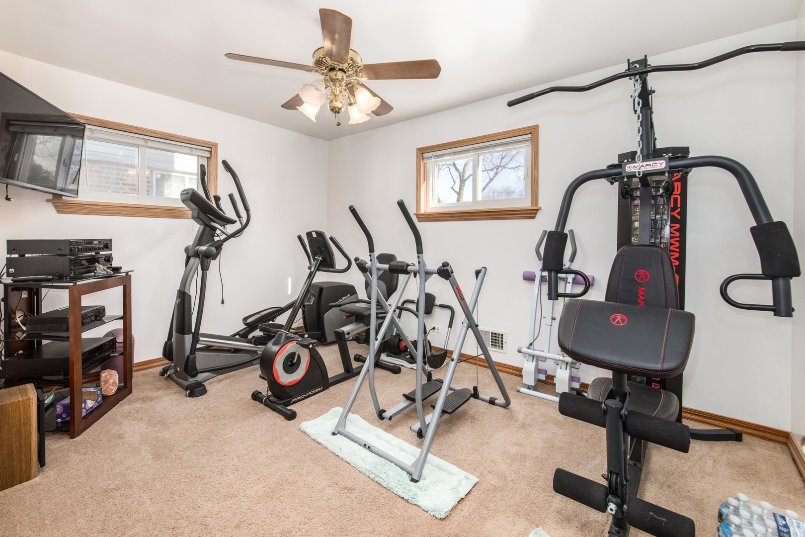 8300 N Harlem Avenue, Niles, IL 60714