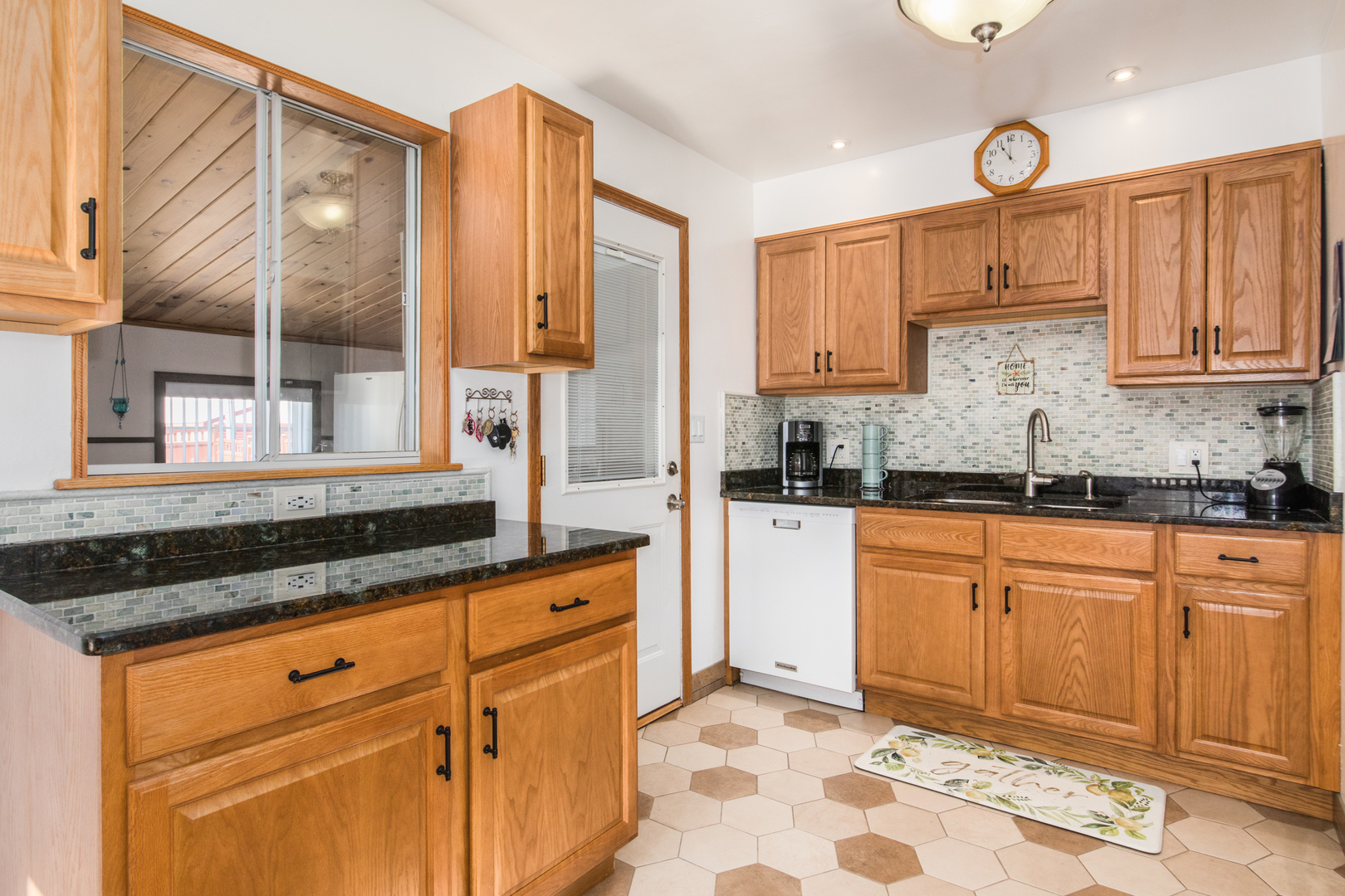 8300 N Harlem Avenue, Niles, IL 60714