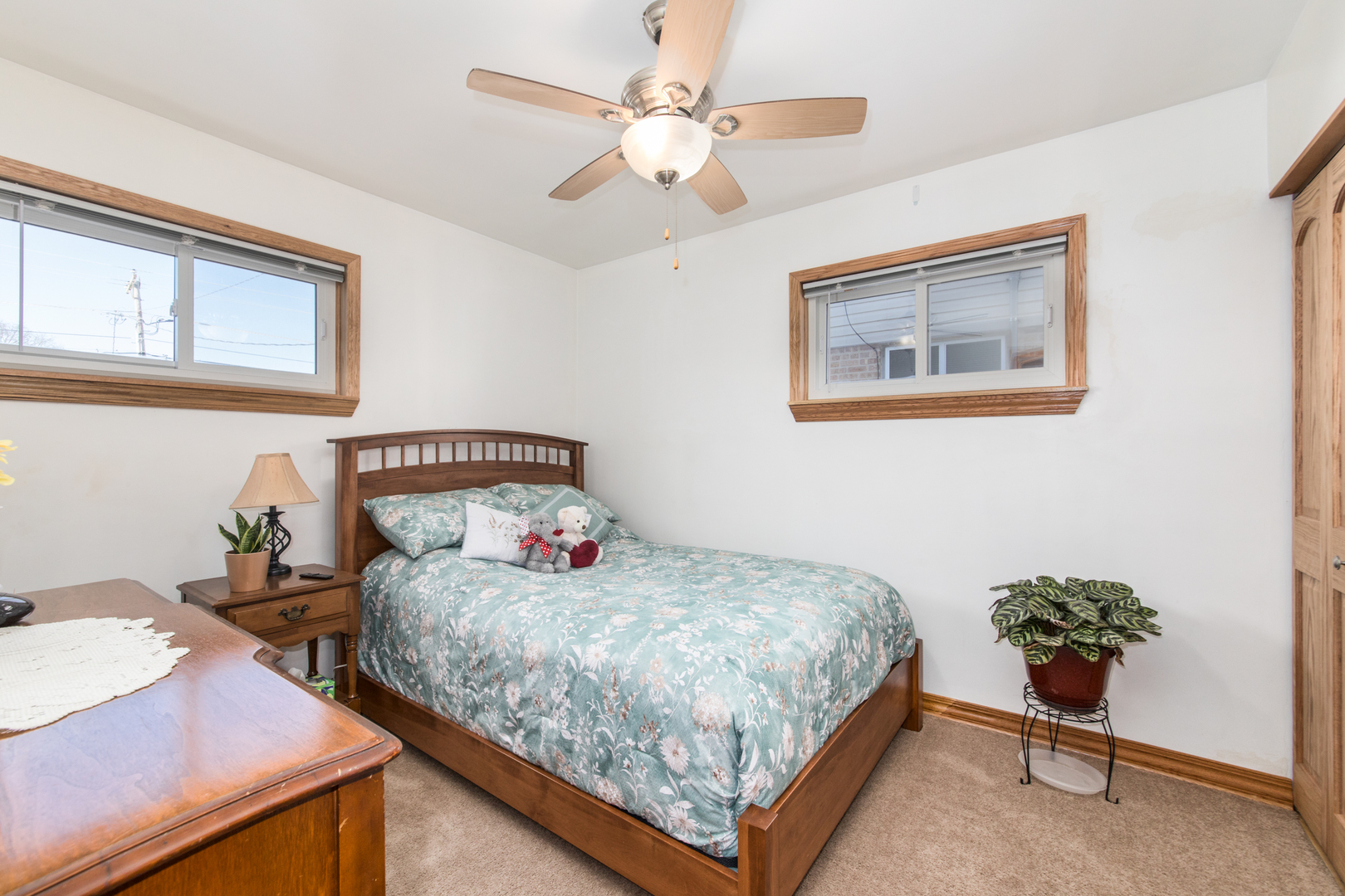 8300 N Harlem Avenue, Niles, IL 60714