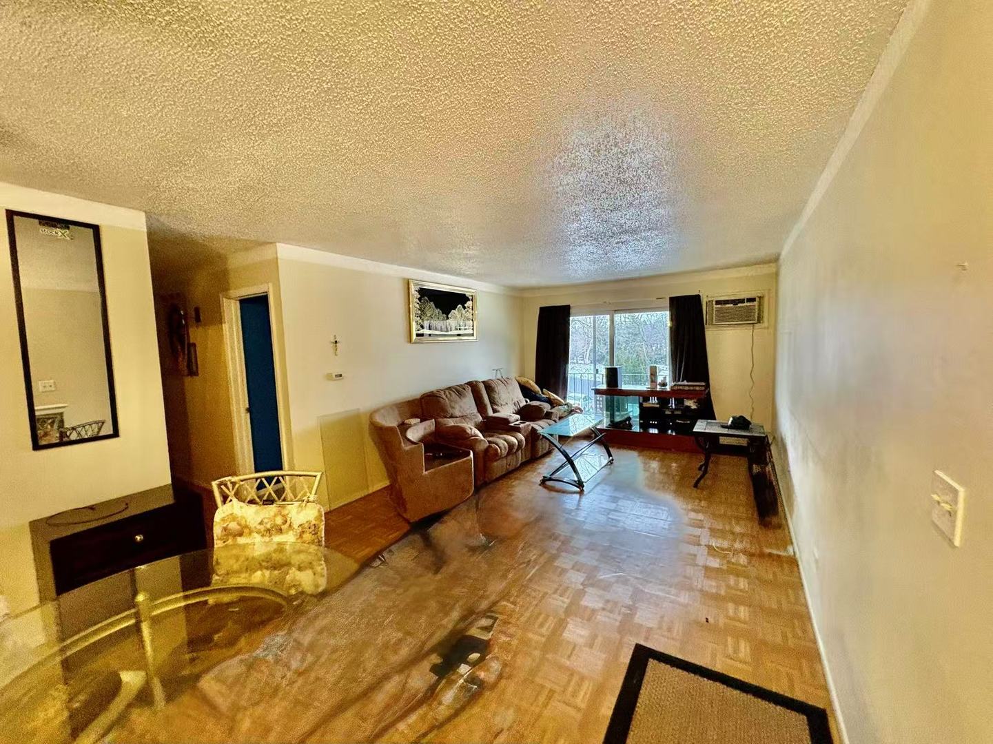 247 N Neltnor Boulevard #F2C, West Chicago, IL 60185