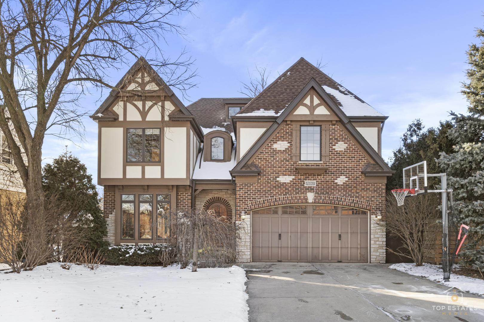 110 N ELM Avenue, Elmhurst, IL 60126