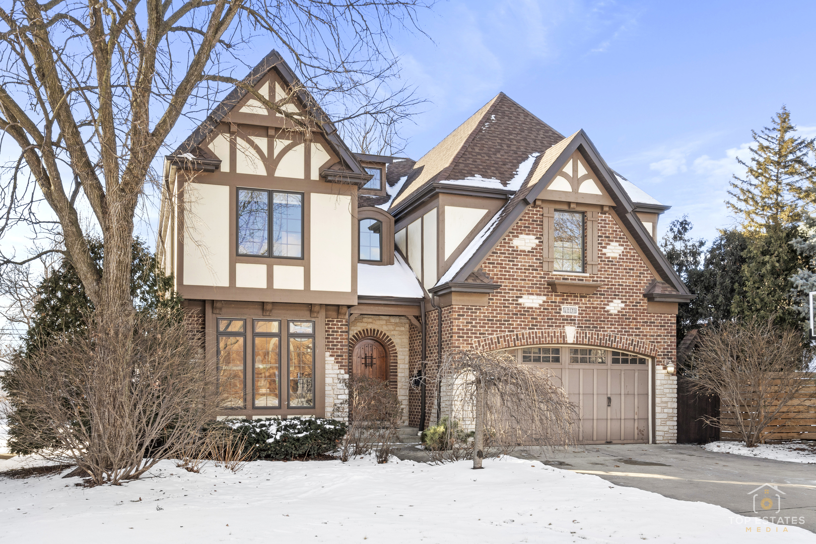 110 N ELM Avenue, Elmhurst, IL 60126