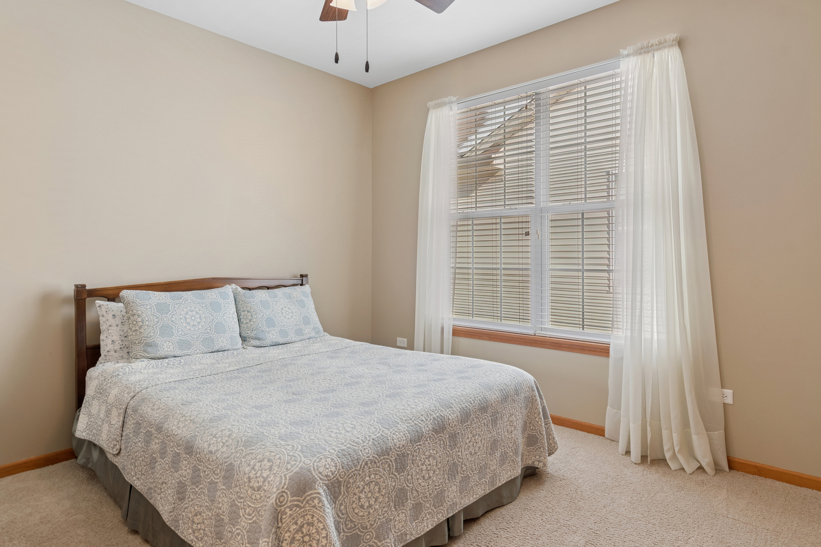 3740 Idlewild Lane, Naperville, IL 60564