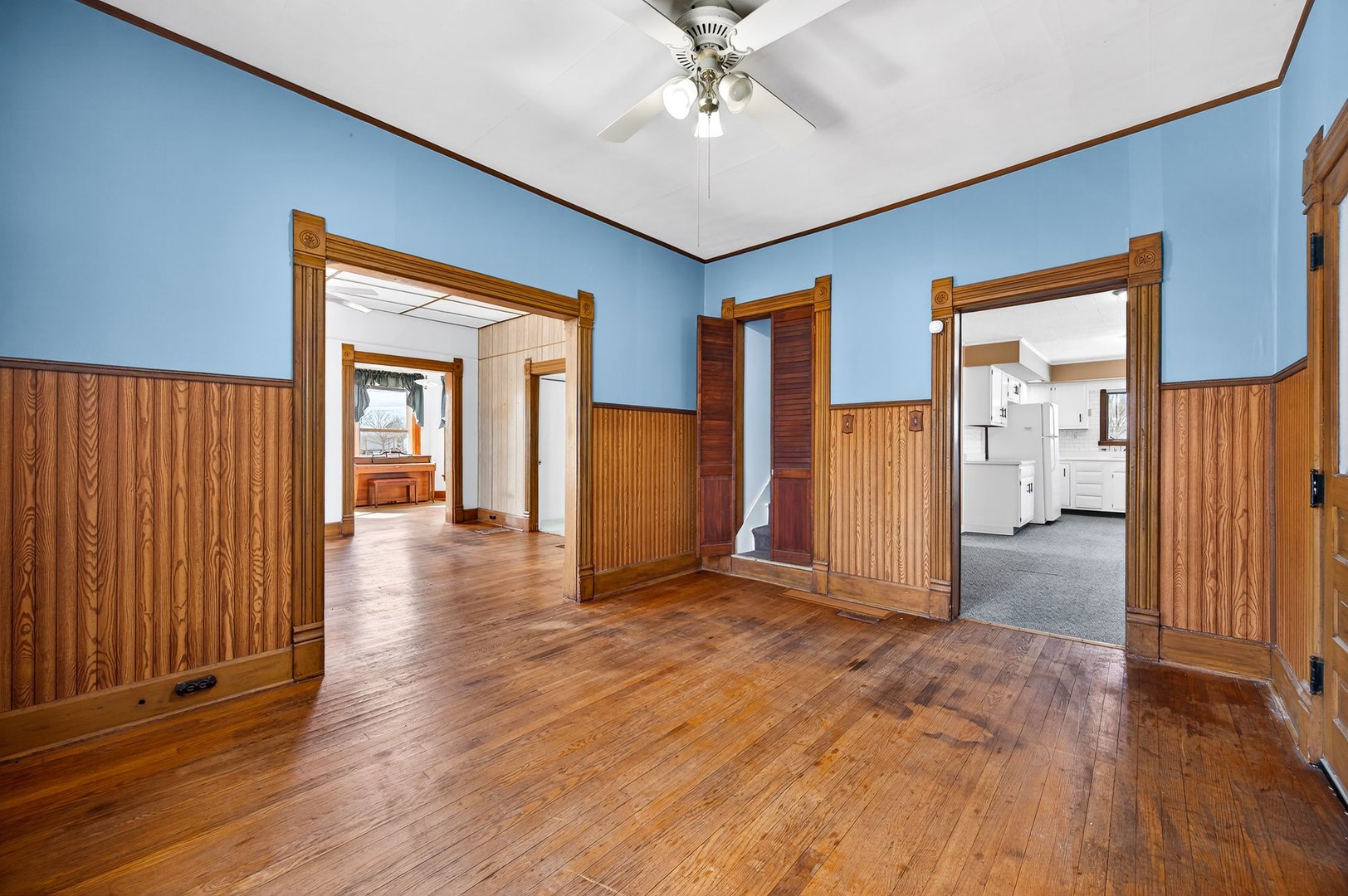 906 Peoria Street, Lincoln, IL 62656