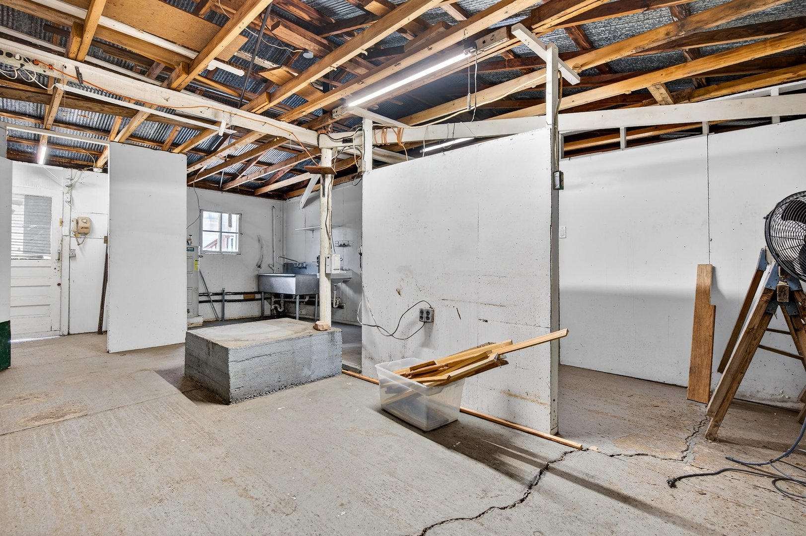 906 Peoria Street, Lincoln, IL 62656