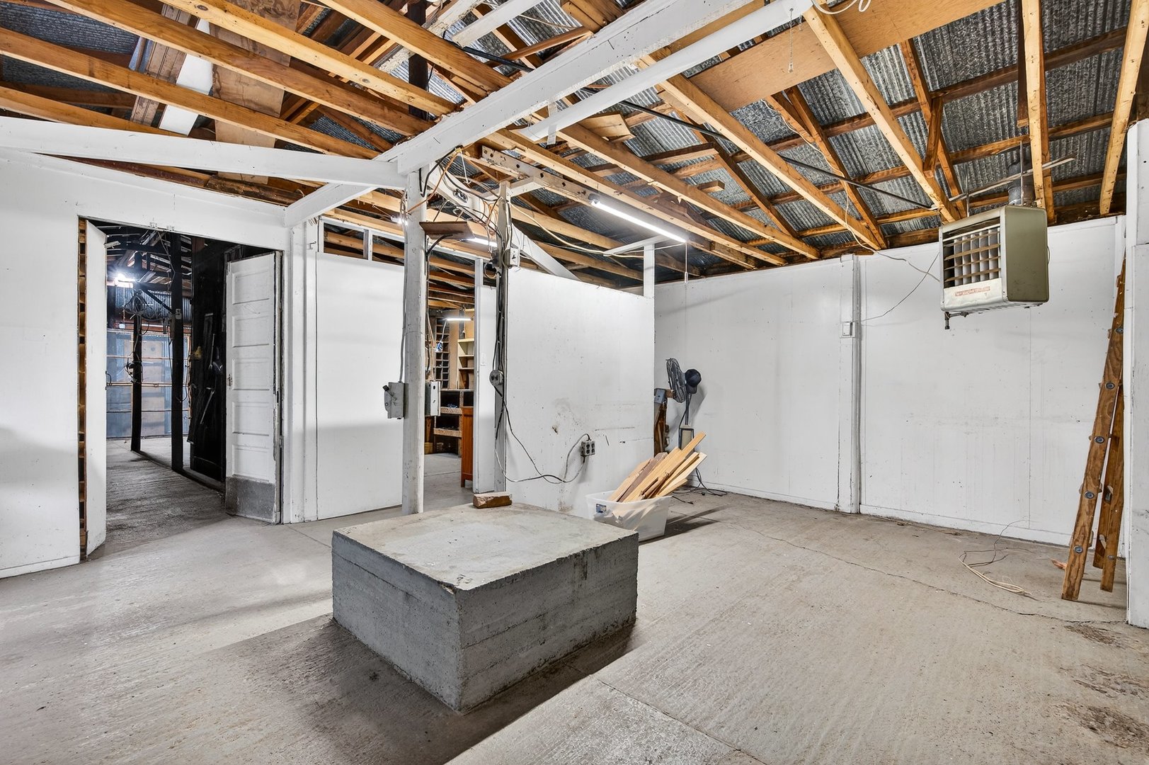 906 Peoria Street, Lincoln, IL 62656